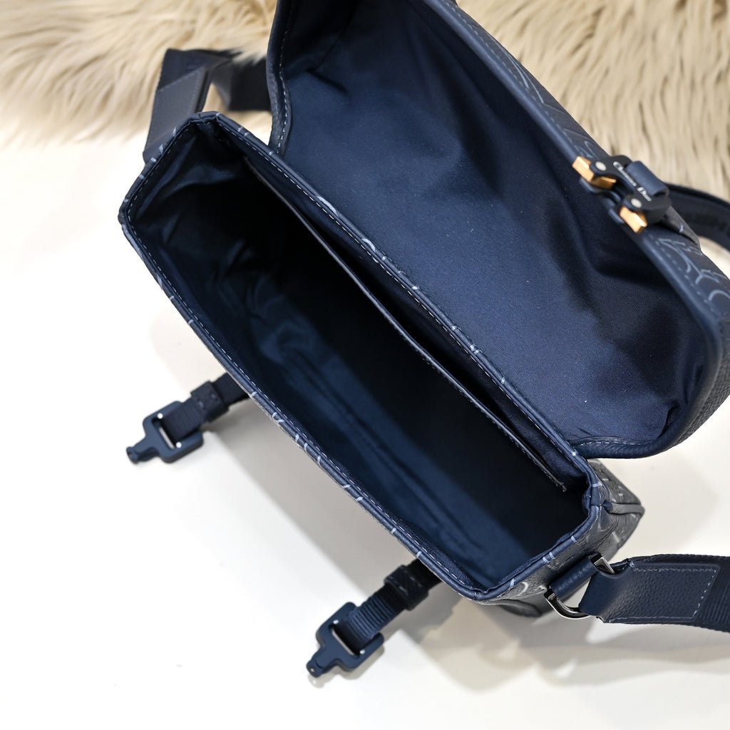 DIOR MESSENGER BAG
