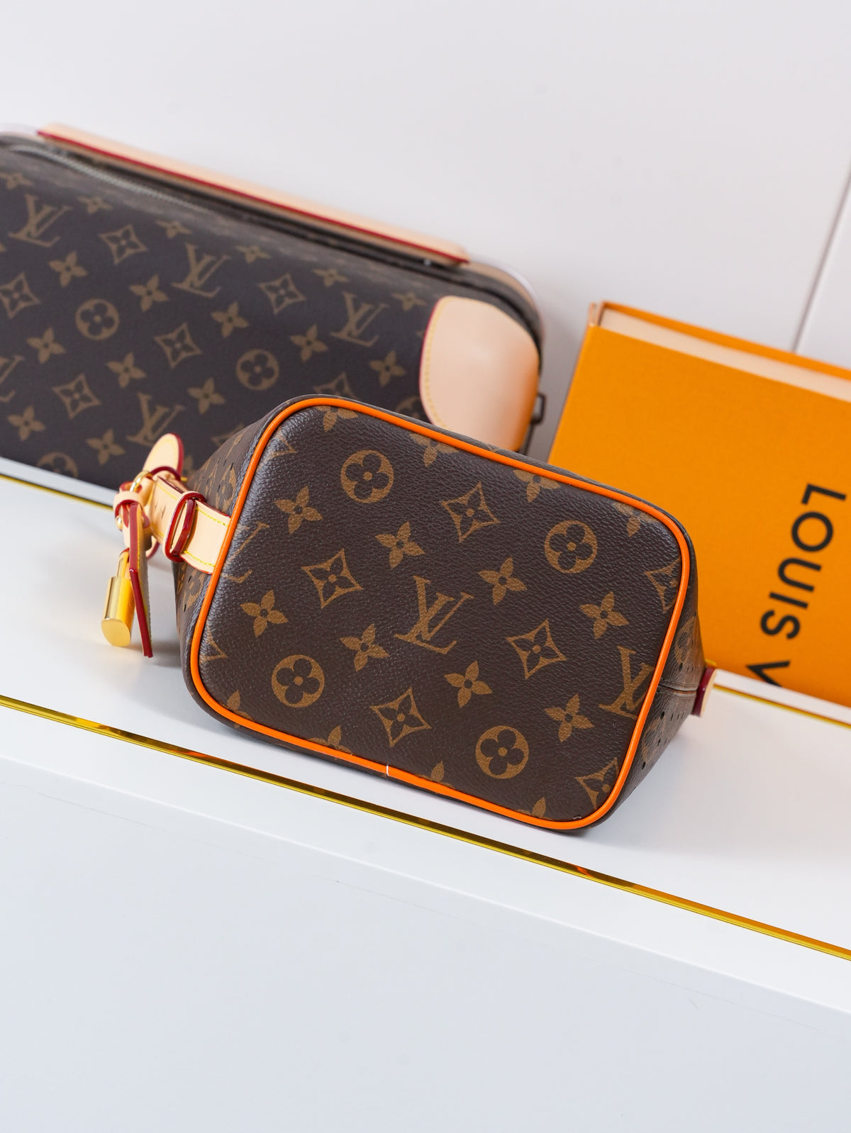 LV WOMENS BAG