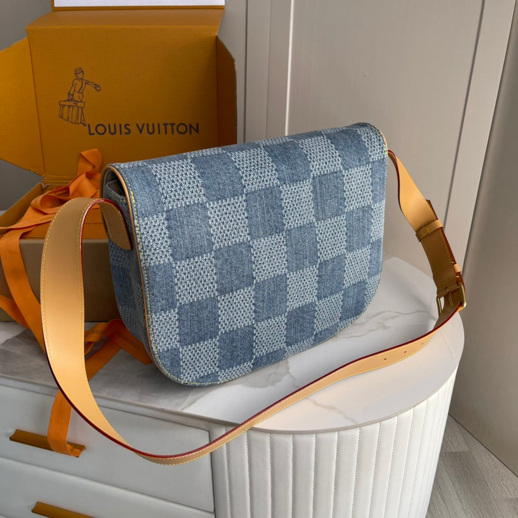 LV WOMENS BAG