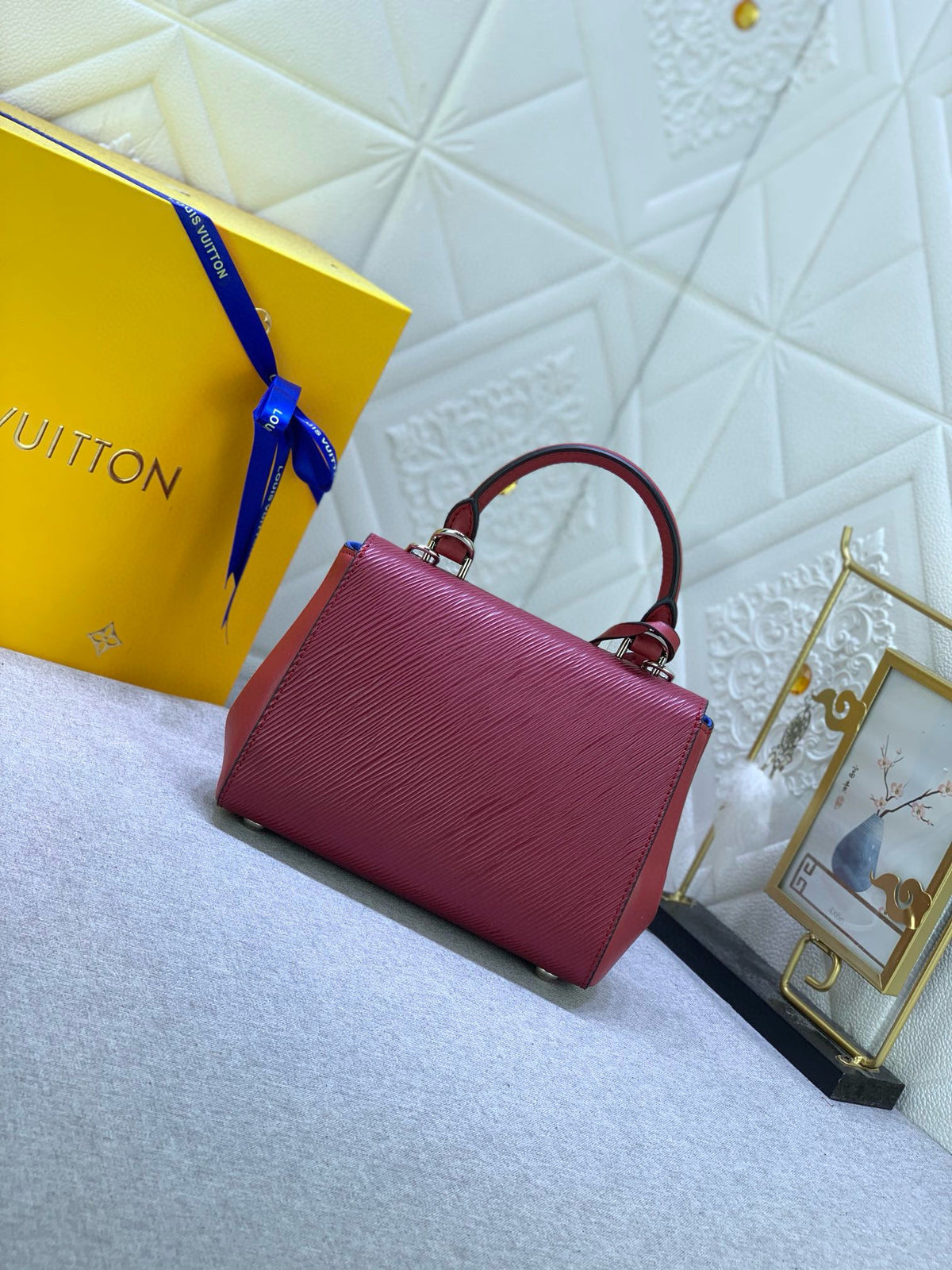 LV WOMENS BAG