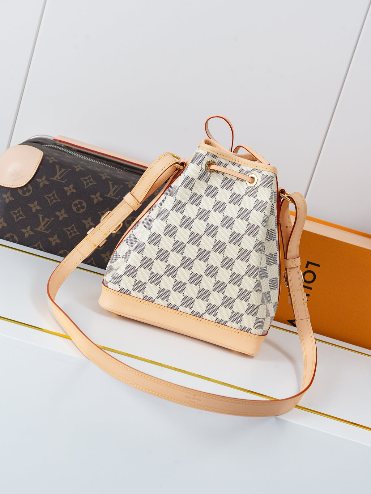 LV WOMENS BAG