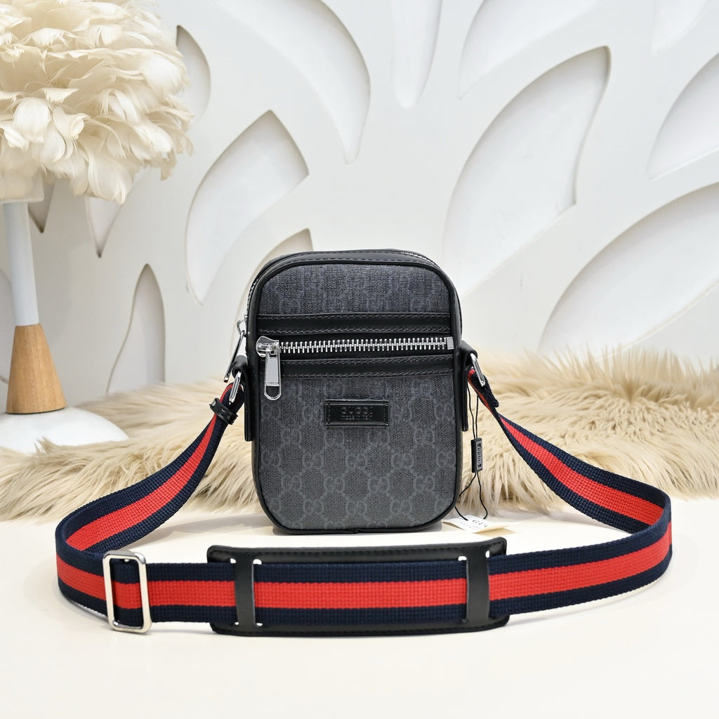 GUCCI MESSENGER BAG