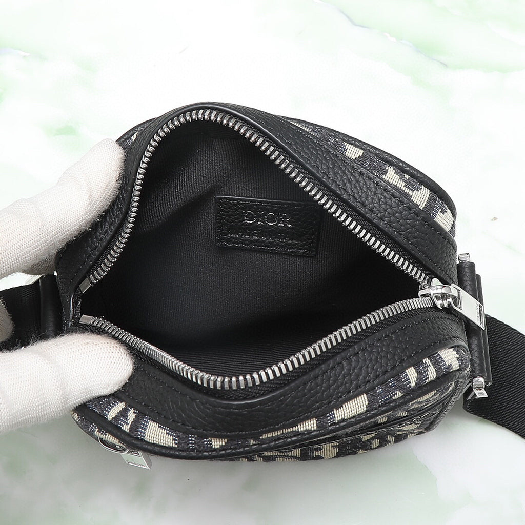 DIOR MESSENGER BAG