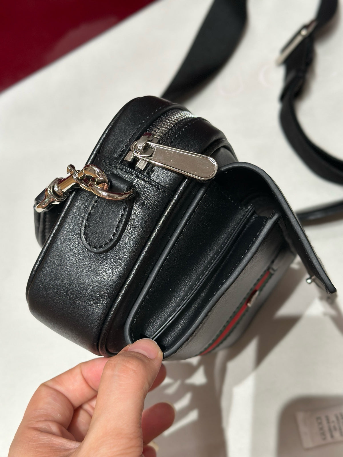 GUCCI MESSENGER BAG