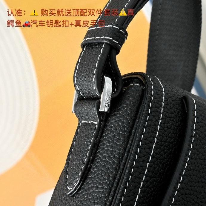DIOR MESSENGER BAG