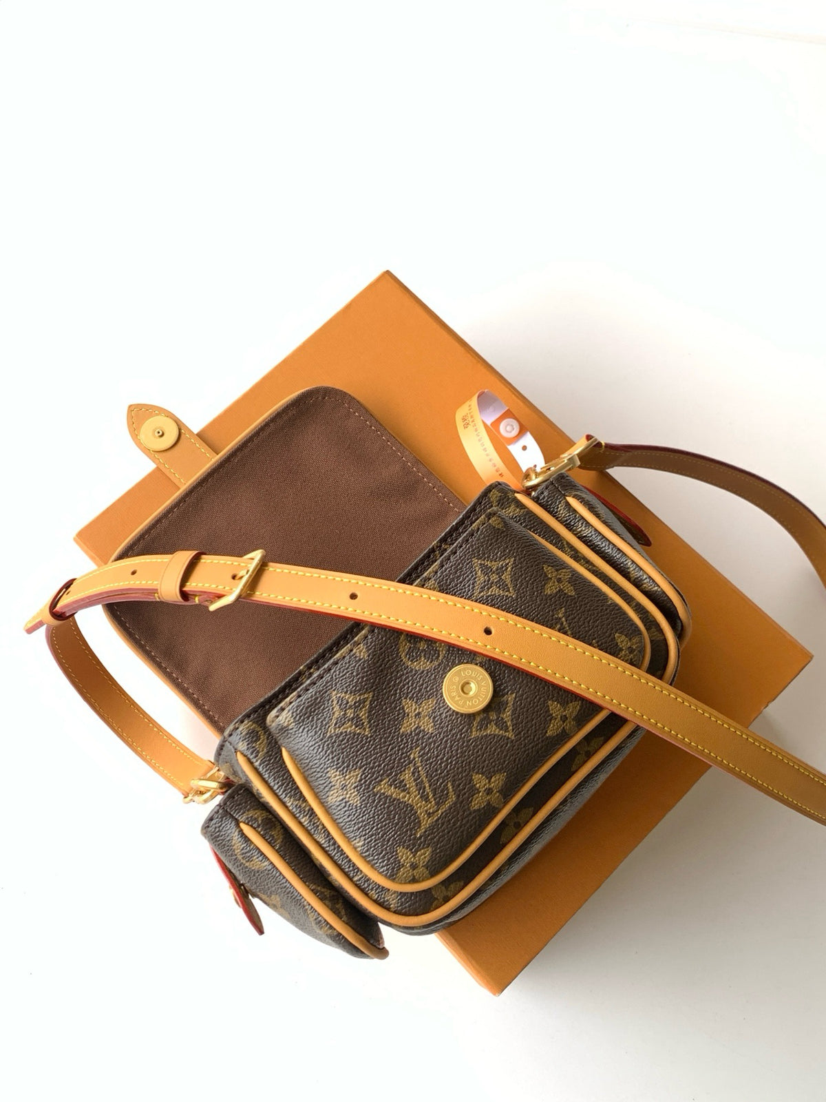 LV WOMENS BAG