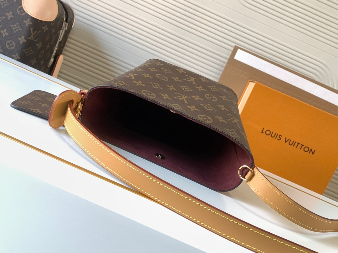 LV WOMENS BAG