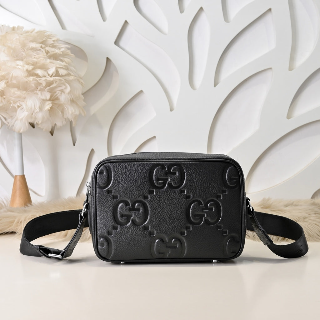 GUCCI MESSENGER BAG