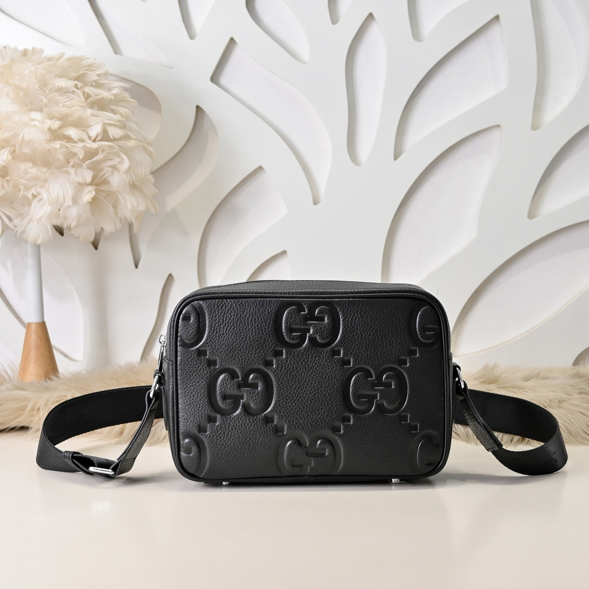 GUCCI MESSENGER BAG