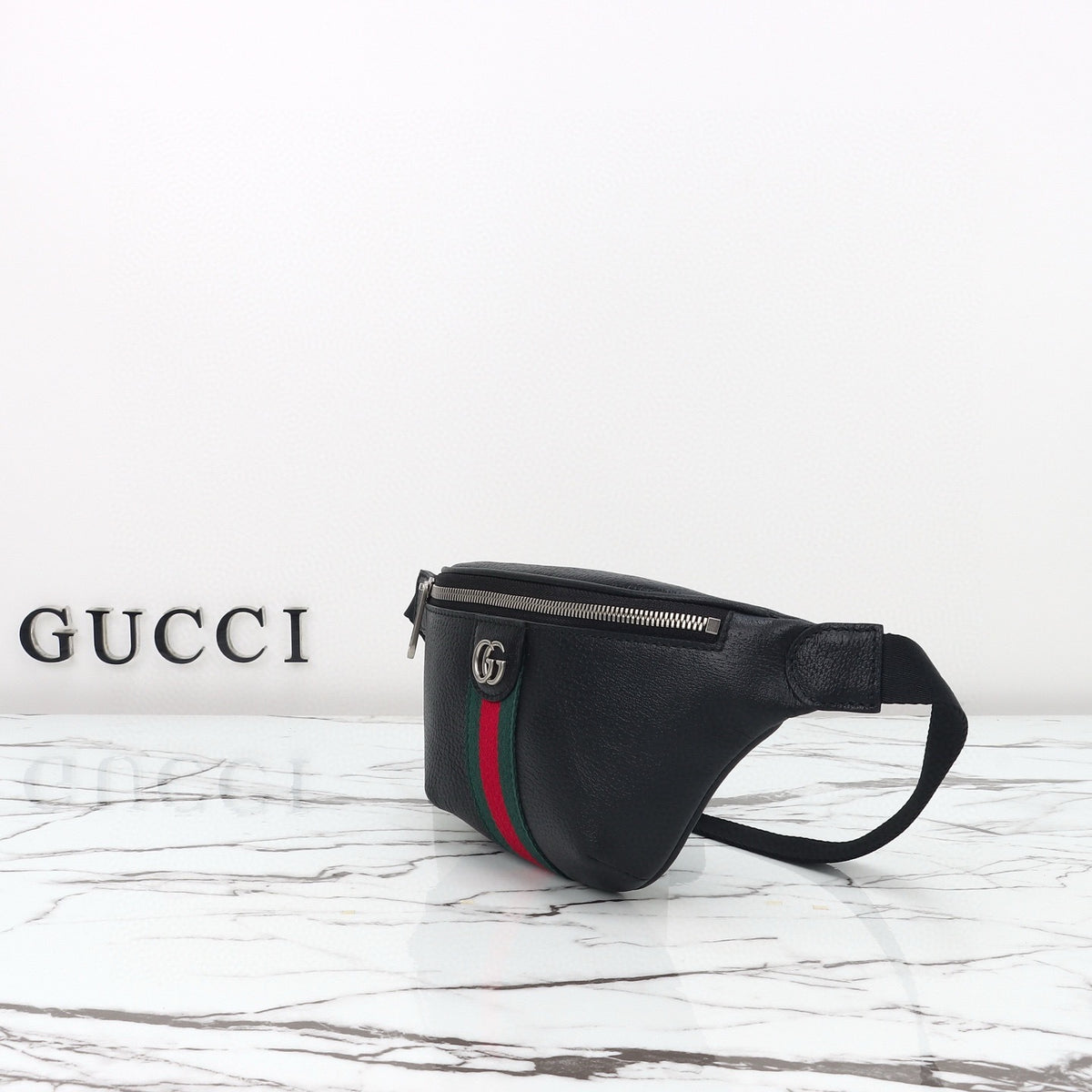 GUCCI MESSENGER BAG