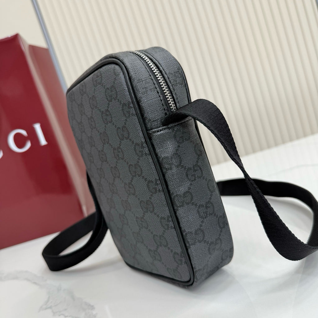 GUCCI MESSENGER BAG