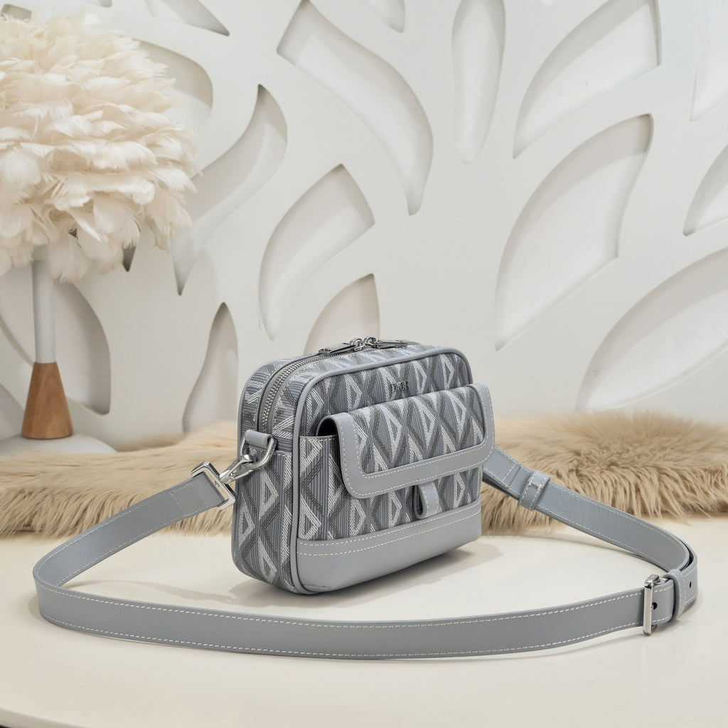 DIOR MESSENGER BAG