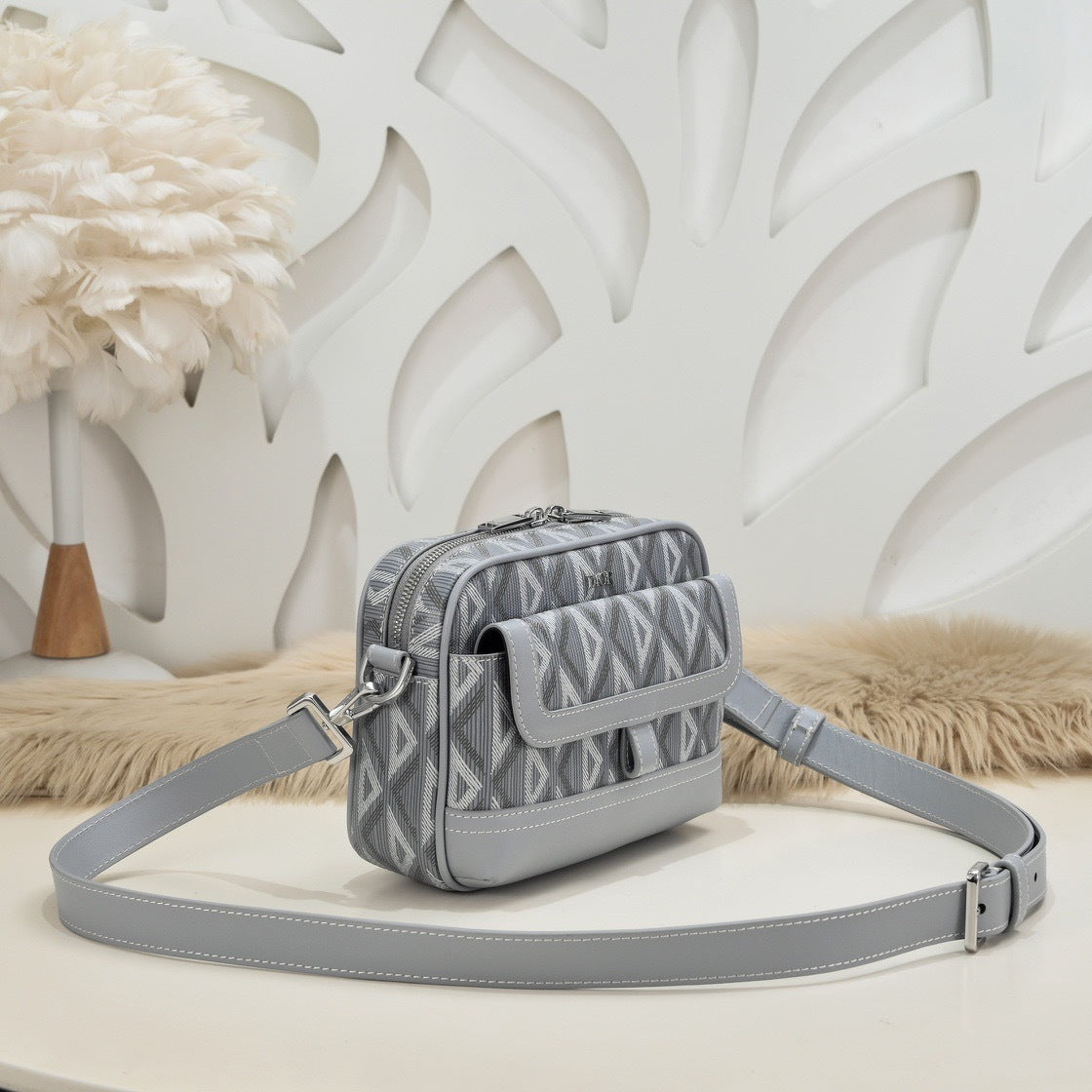 DIOR MESSENGER BAG