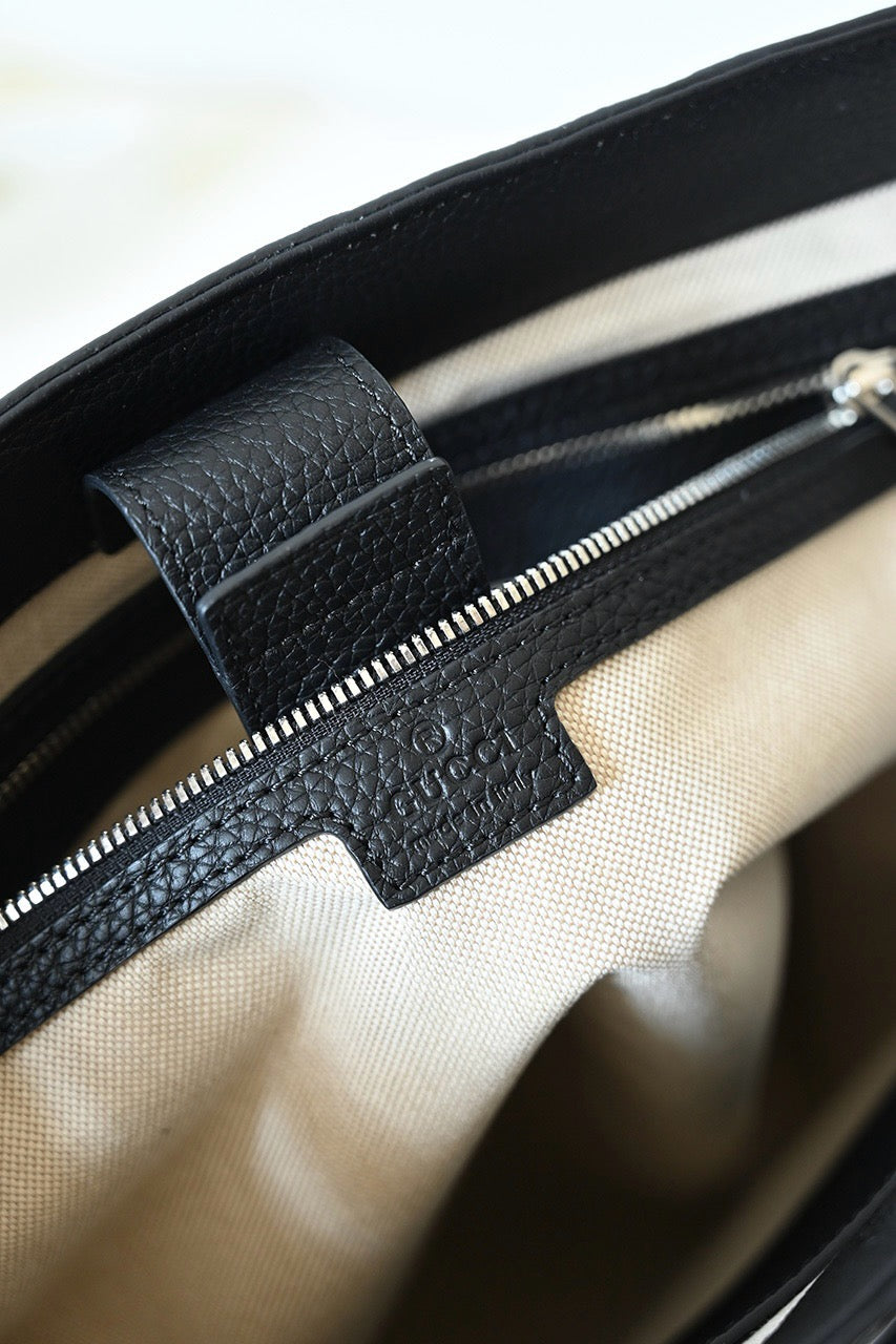 GUCCI MESSENGER BAG