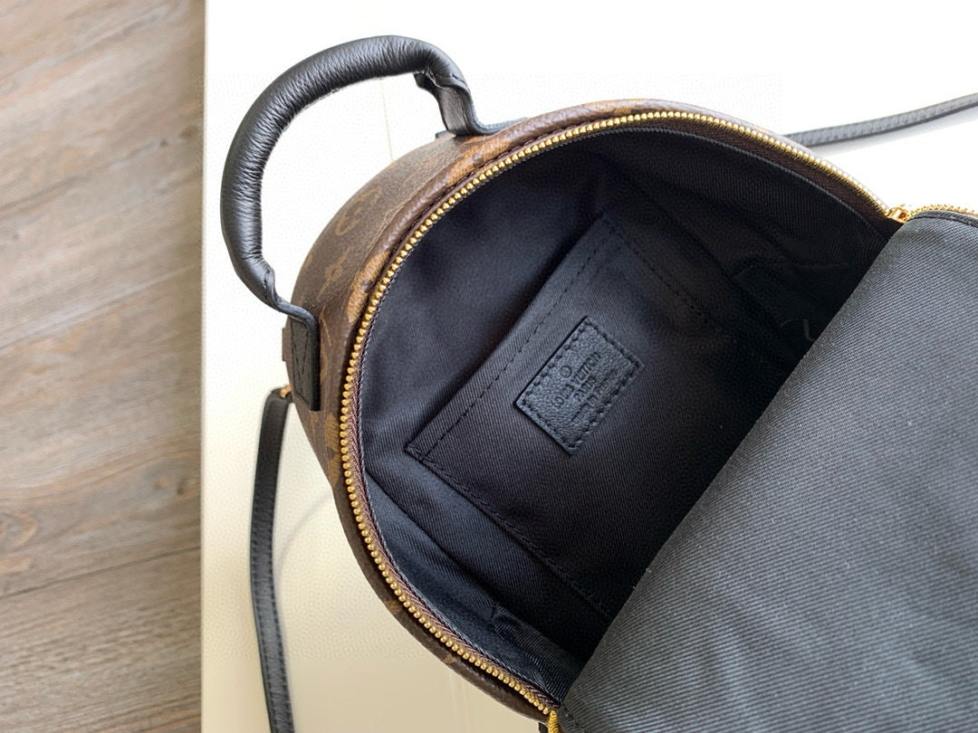 LV WOMENS BAG