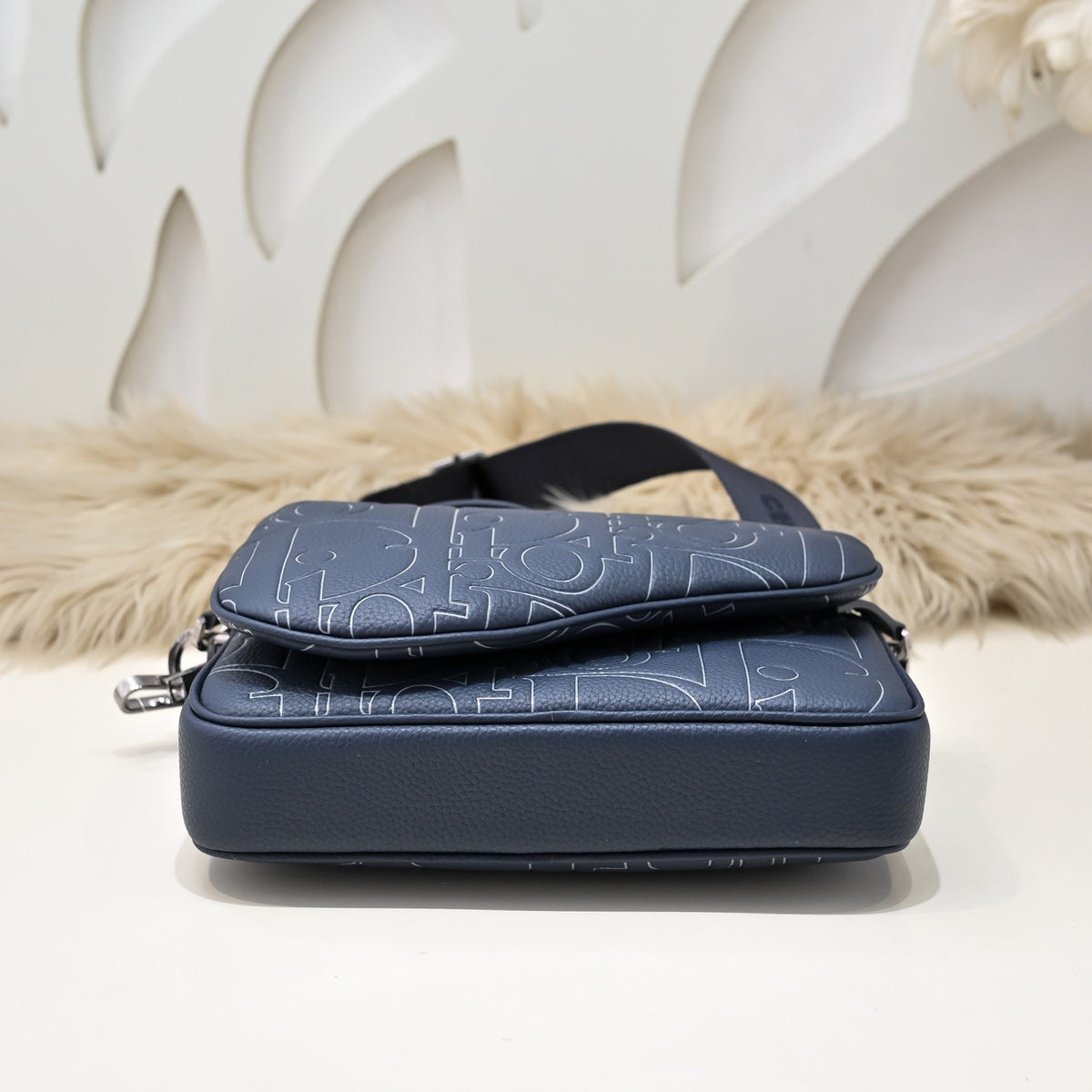 DIOR MESSENGER BAG