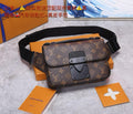 LV MESSENGER BAG