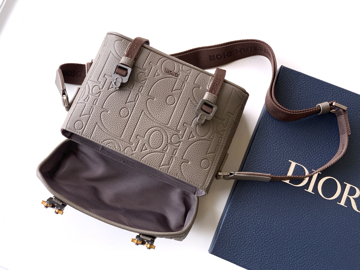 DIOR MESSENGER BAG