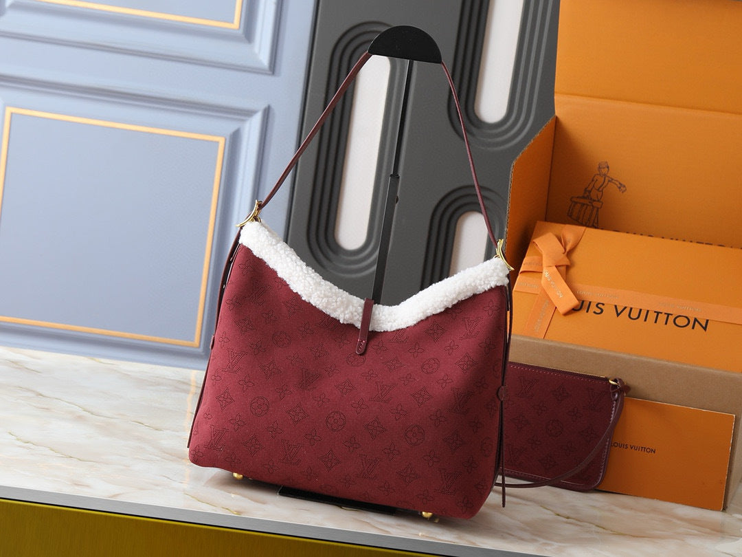 LV WOMENS BAG