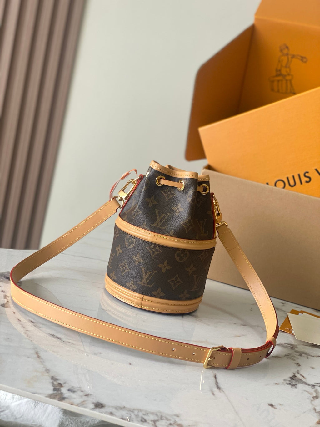 LV WOMENS BAG