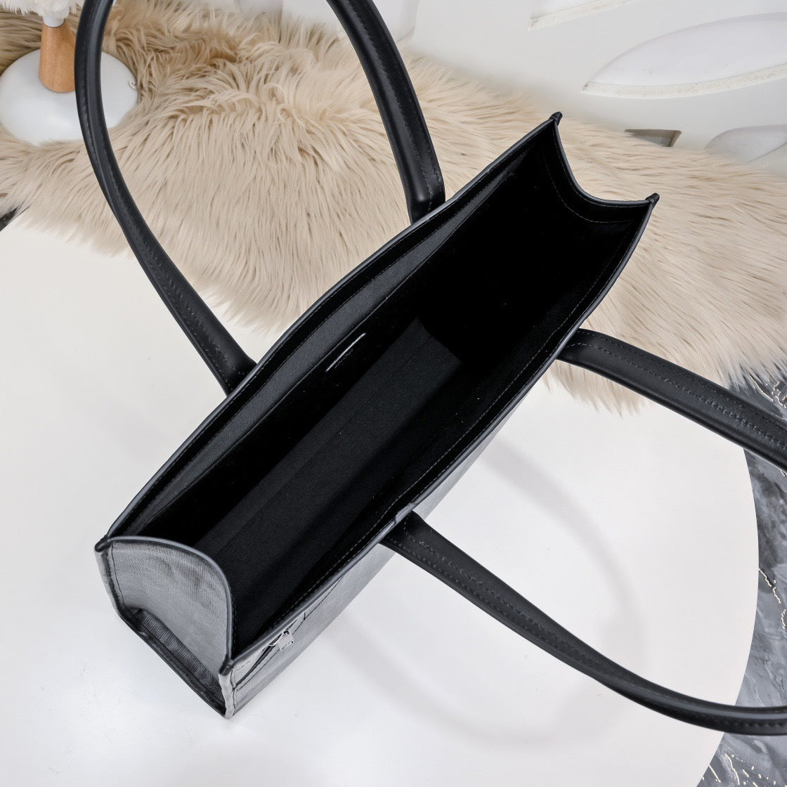 DIOR MESSENGER BAG