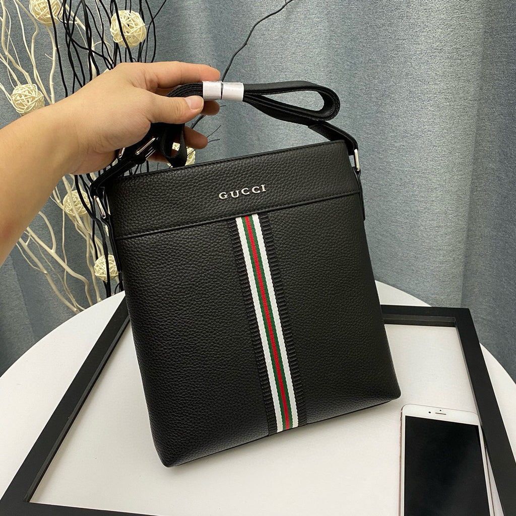 GUCCI MESSENGER BAG