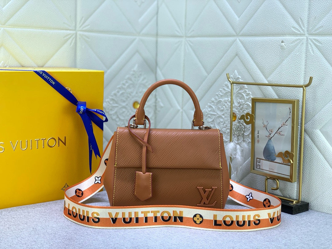 LV WOMENS BAG