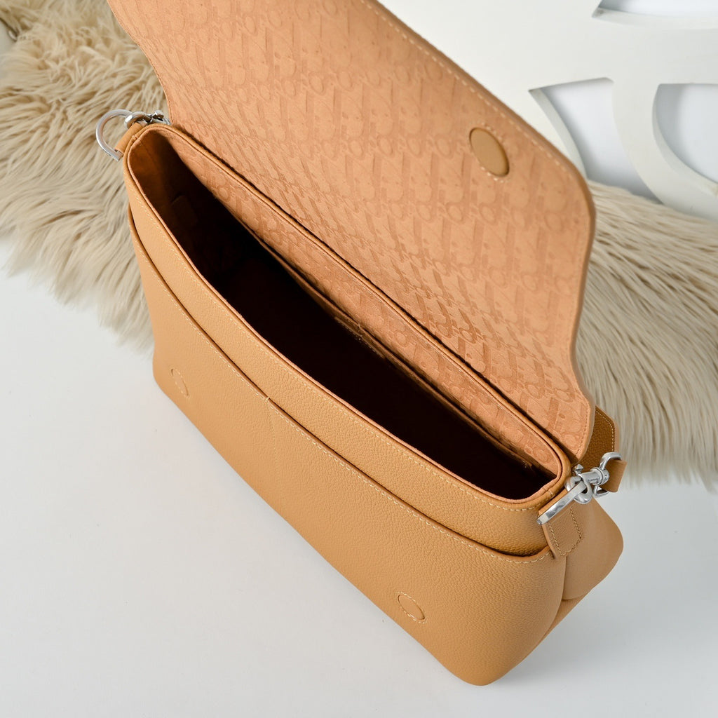 DIOR MESSENGER BAG