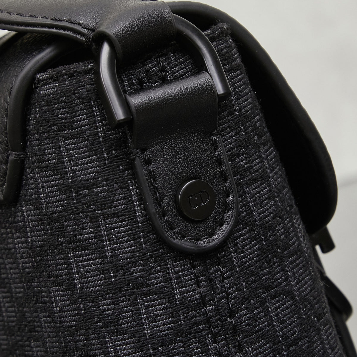DIOR MESSENGER BAG