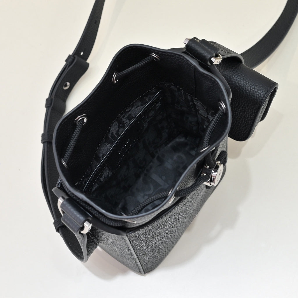 DIOR MESSENGER BAG