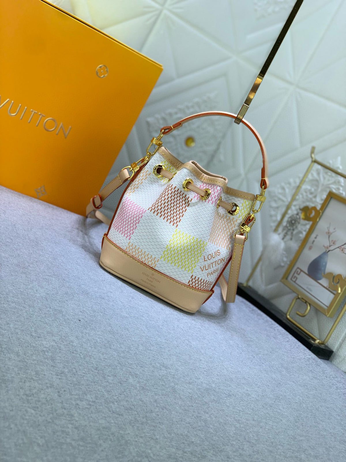 LV WOMENS BAG