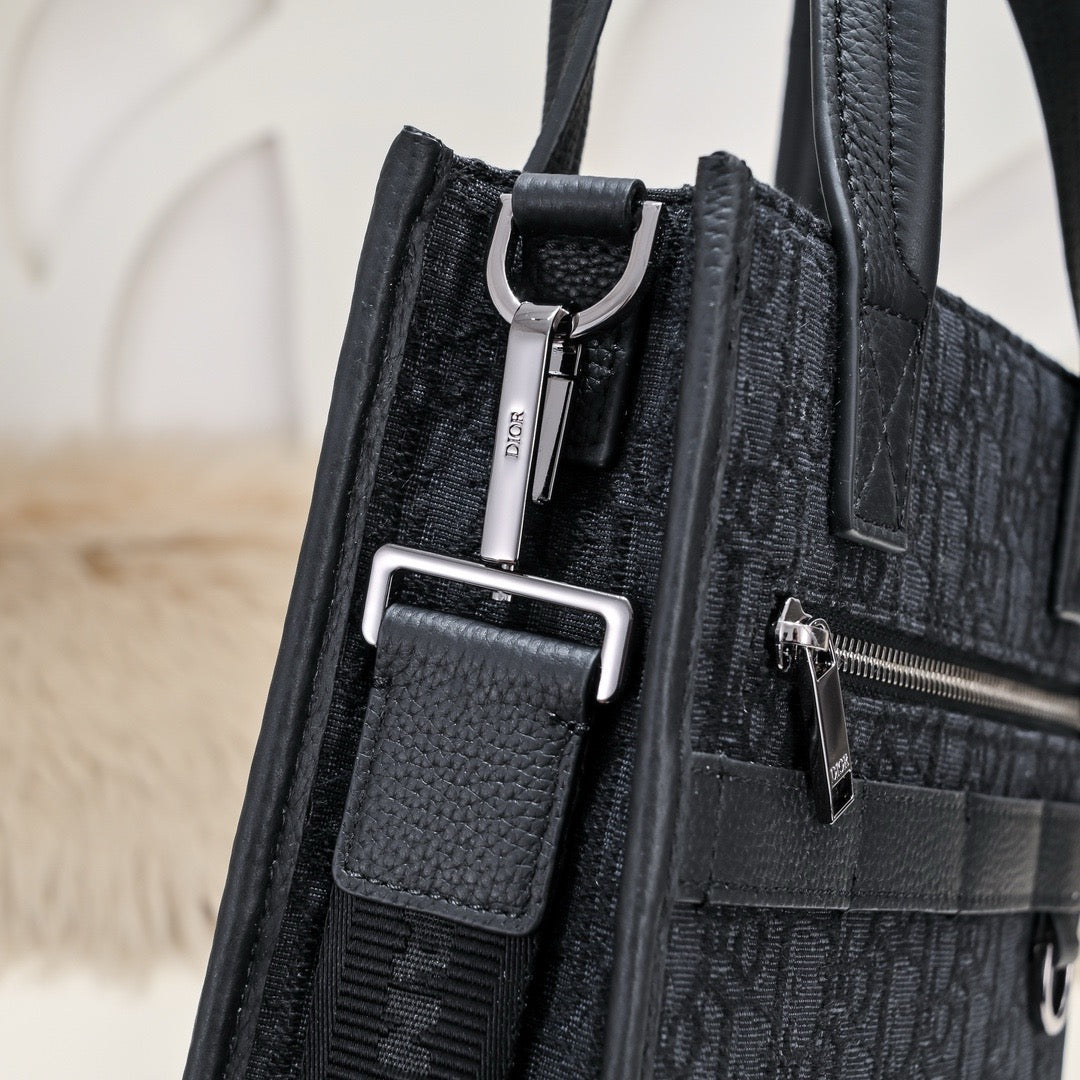 DIOR MESSENGER BAG