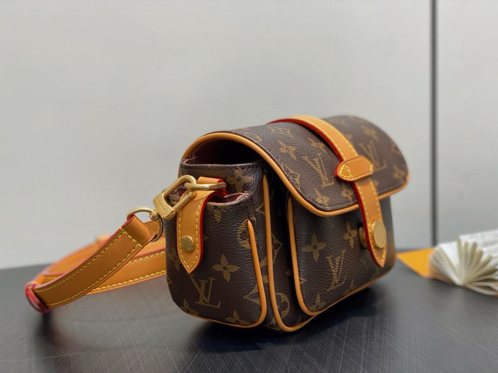 LV WOMENS BAG