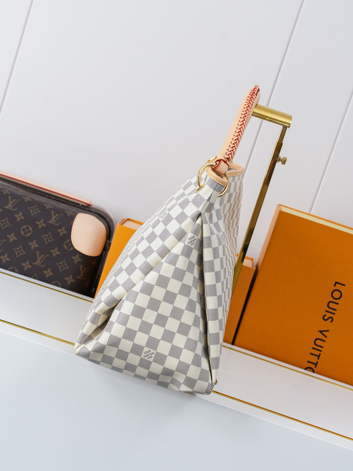 LV WOMENS BAG