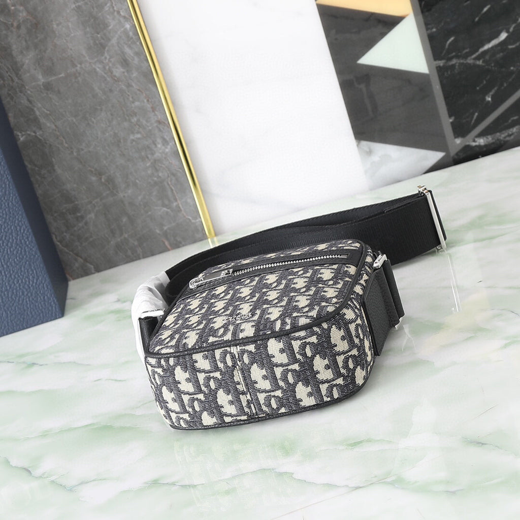 DIOR MESSENGER BAG