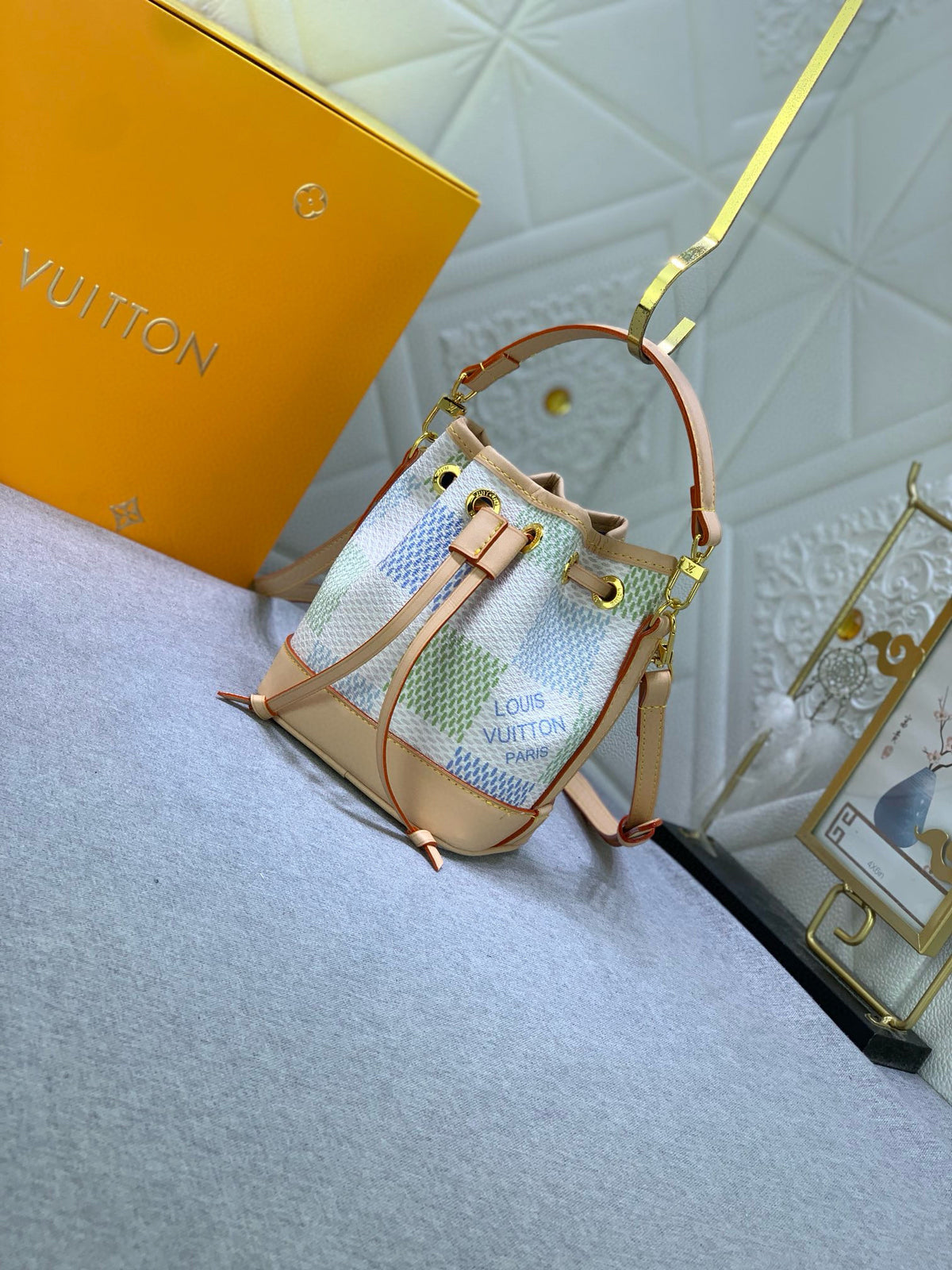 LV WOMENS BAG