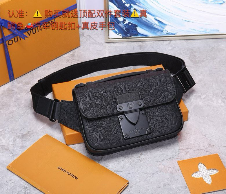 LV MESSENGER BAG