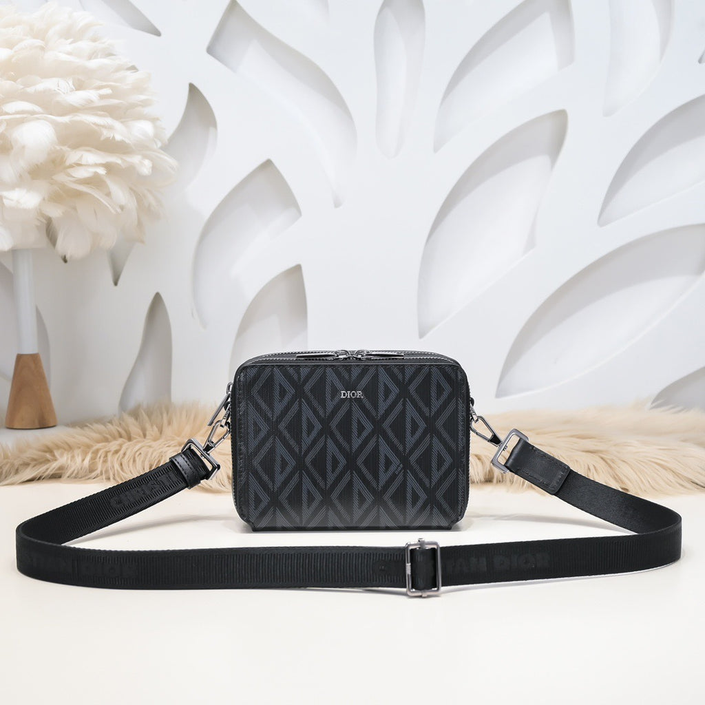 DIOR MESSENGER BAG