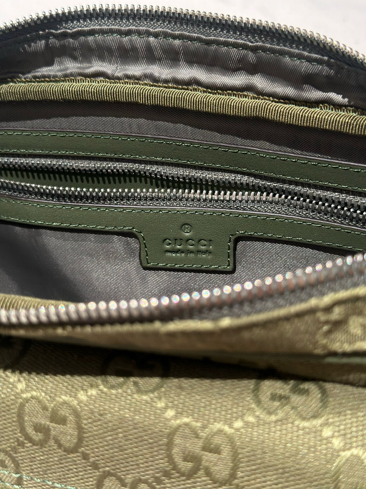 GUCCI MESSENGER BAG