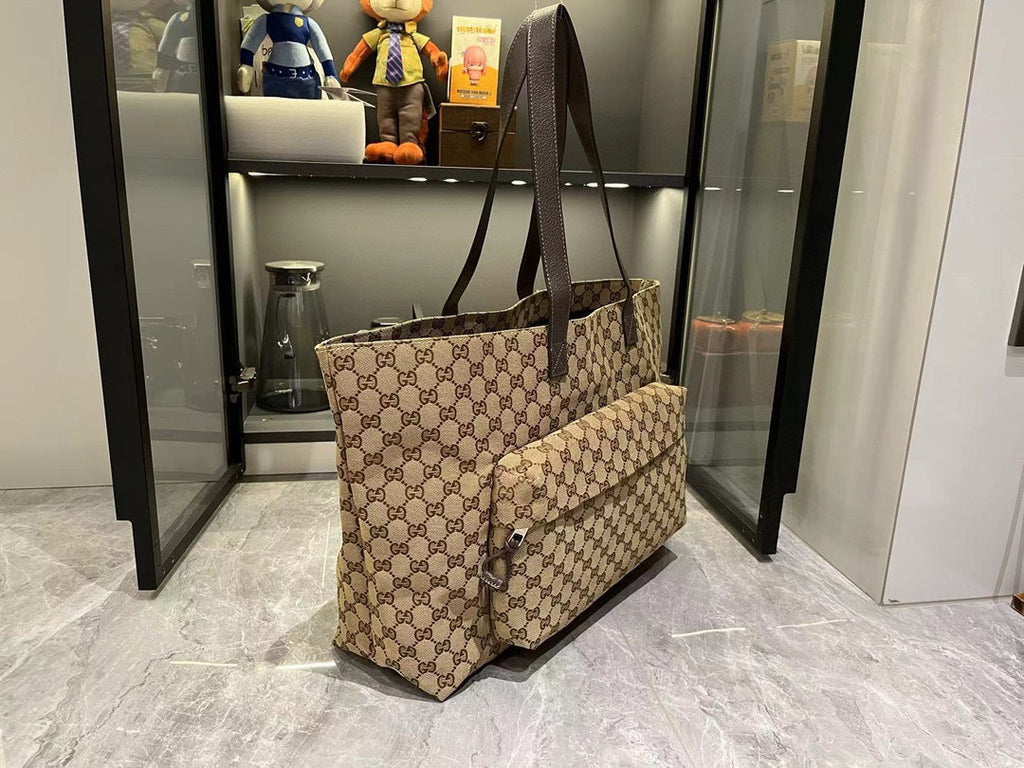 GUCCI MESSENGER BAG
