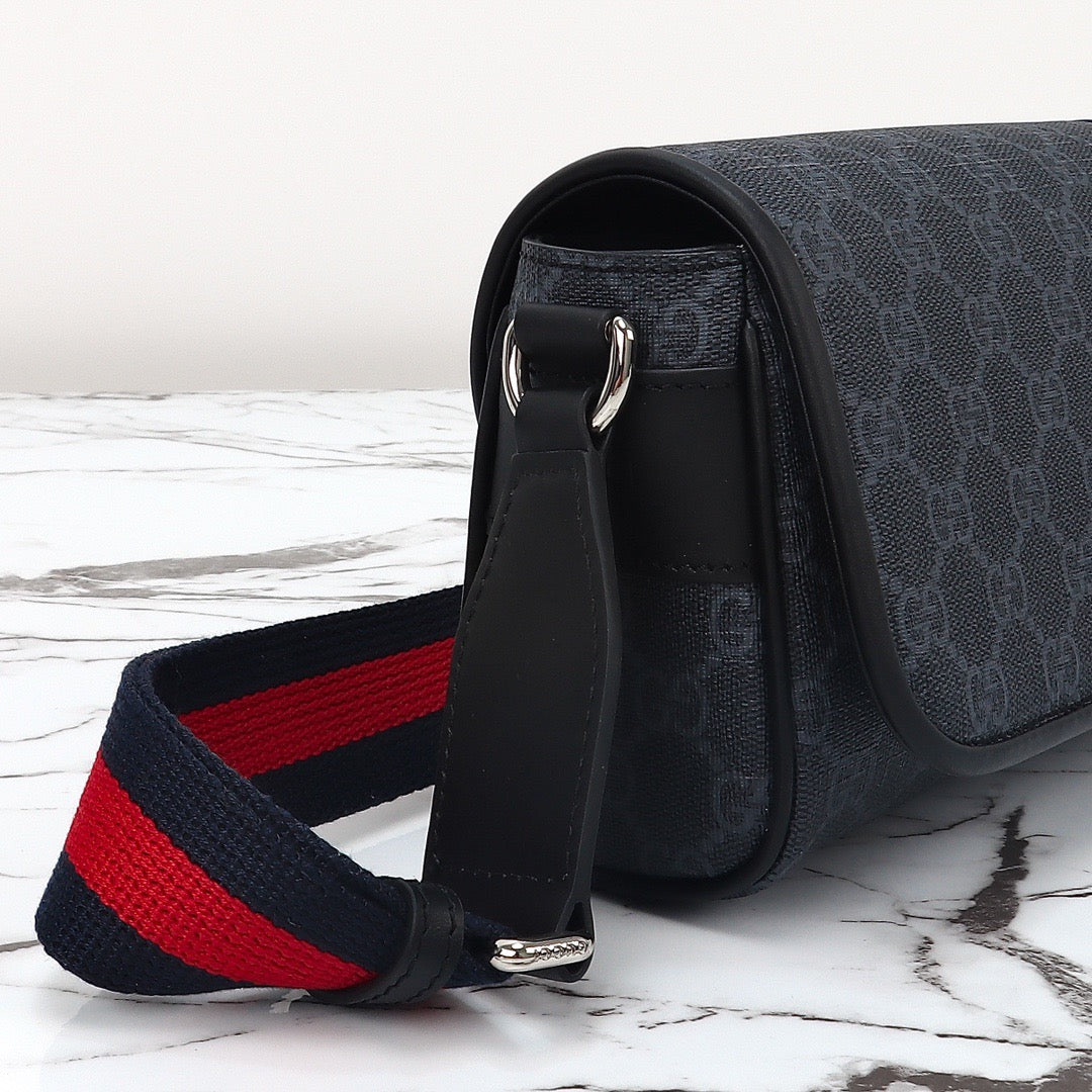 GUCCI MESSENGER BAG