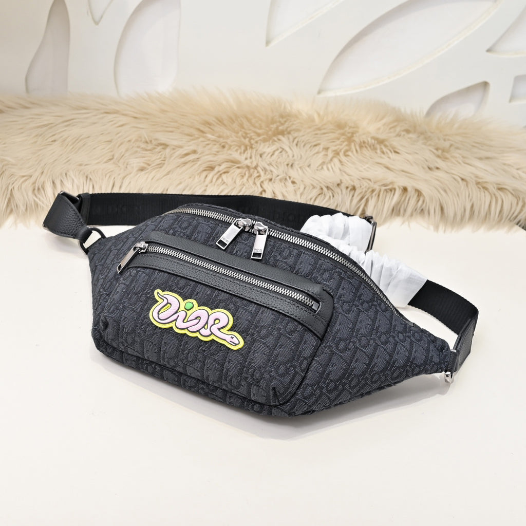 DIOR MESSENGER BAG