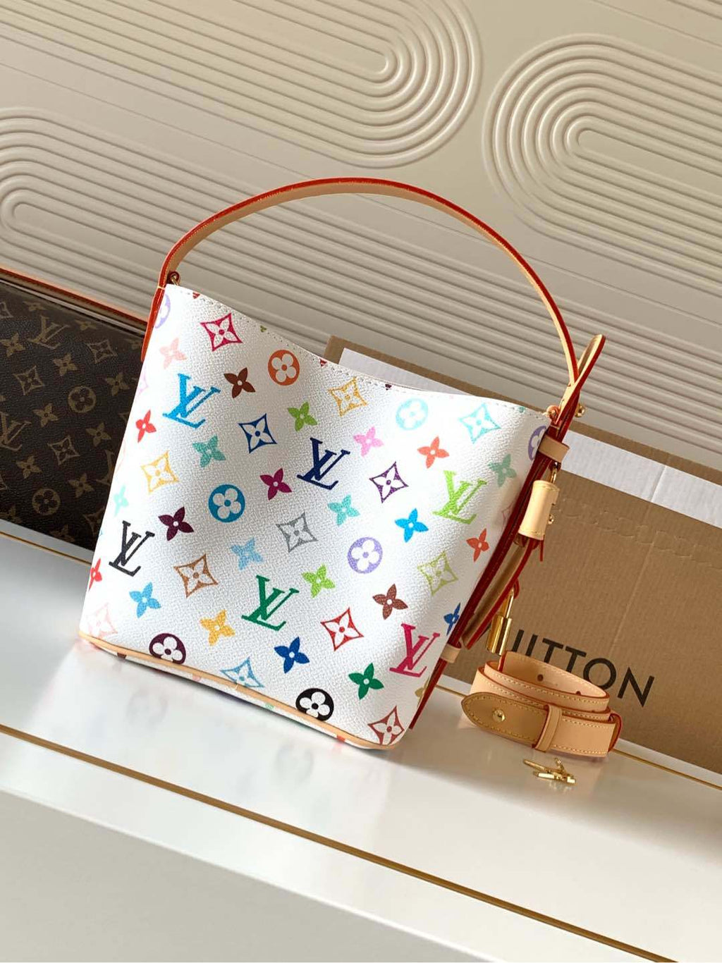 LV WOMENS BAG