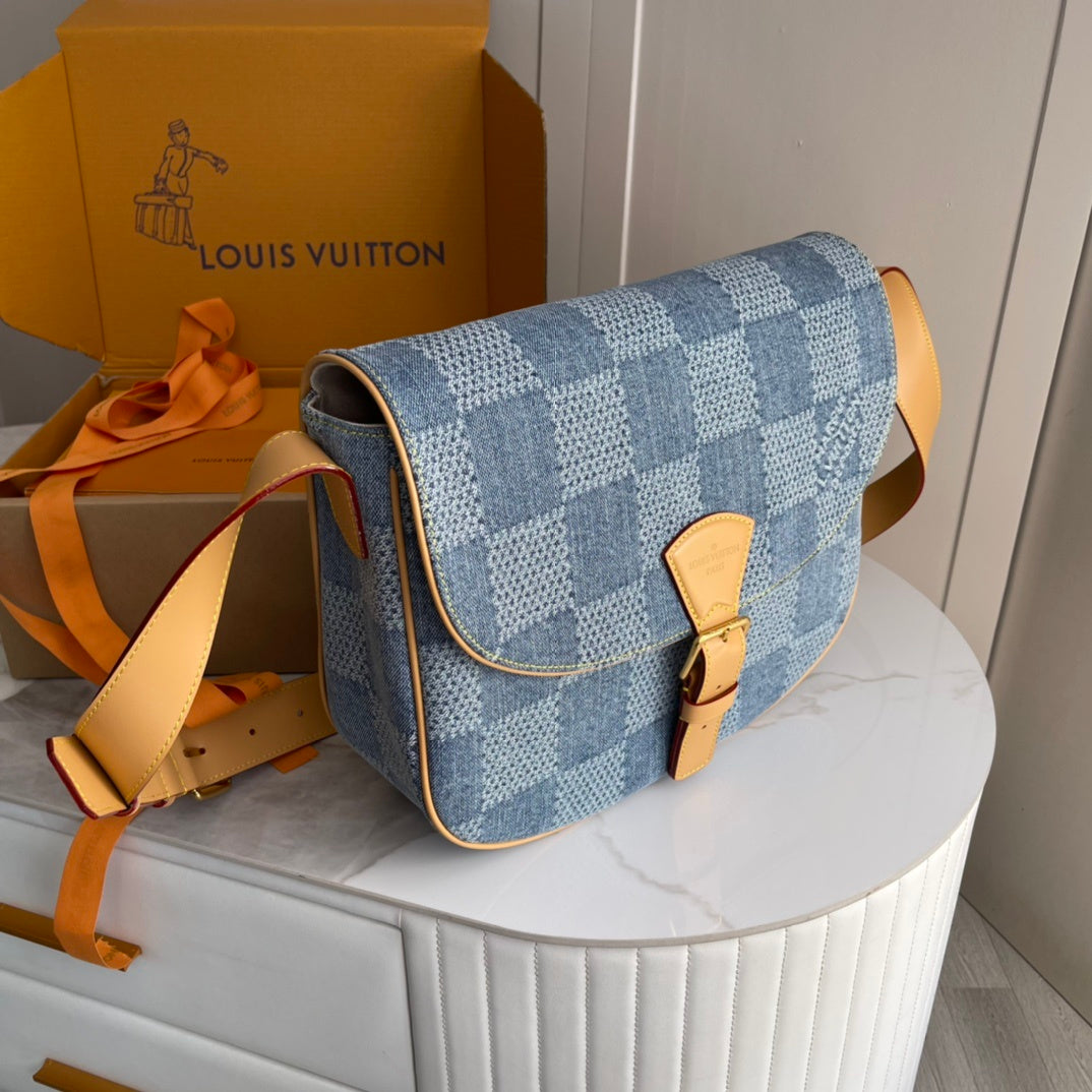 LV WOMENS BAG
