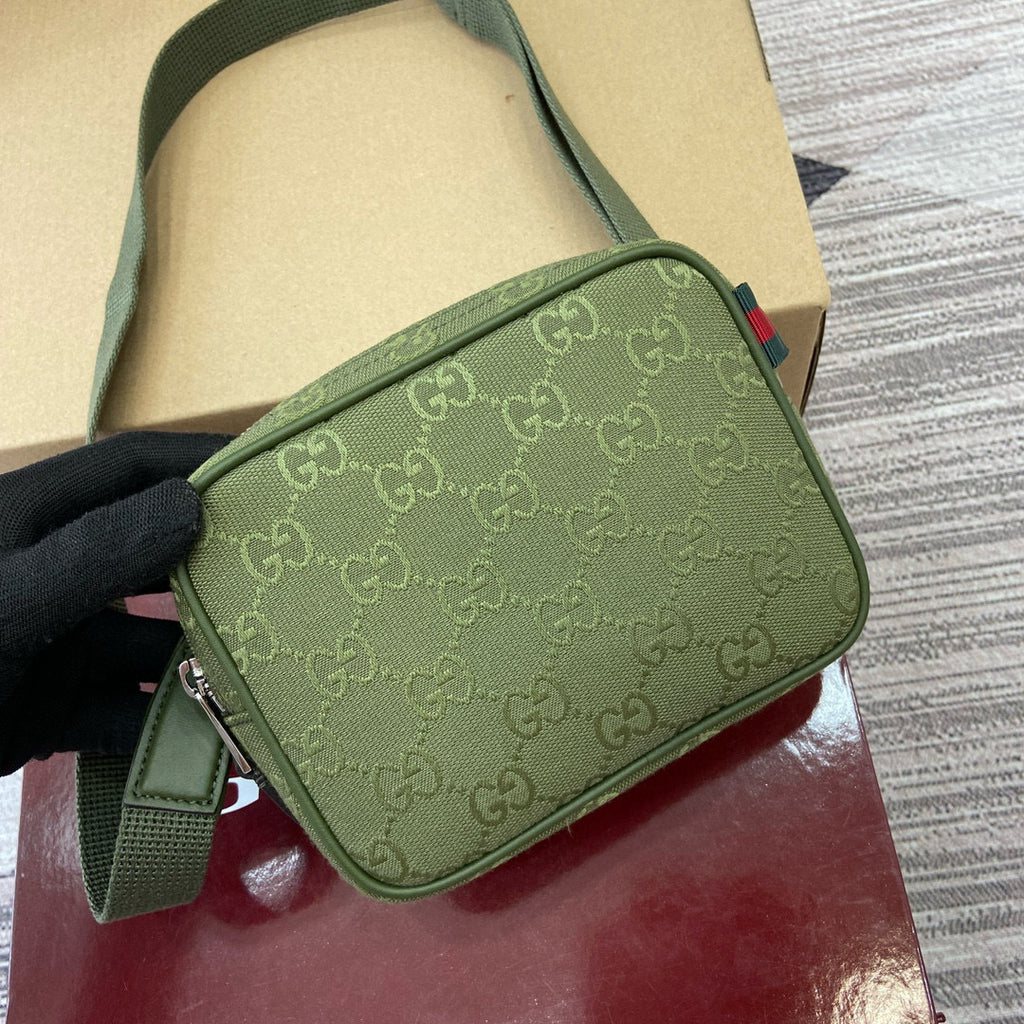 GUCCI MESSENGER BAG