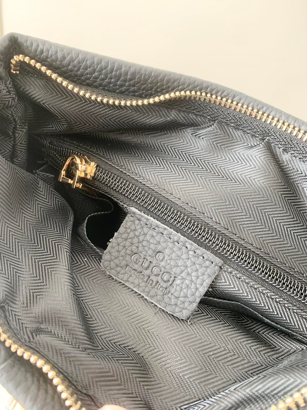 GUCCI MESSENGER BAG