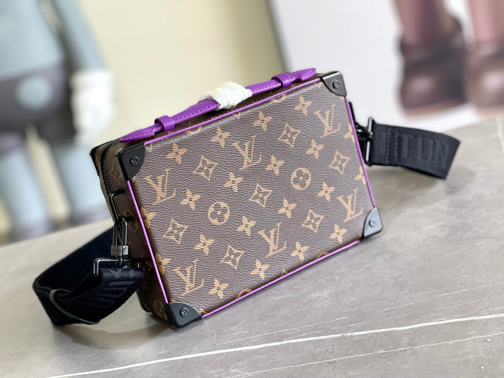 LV MESSENGER BAG