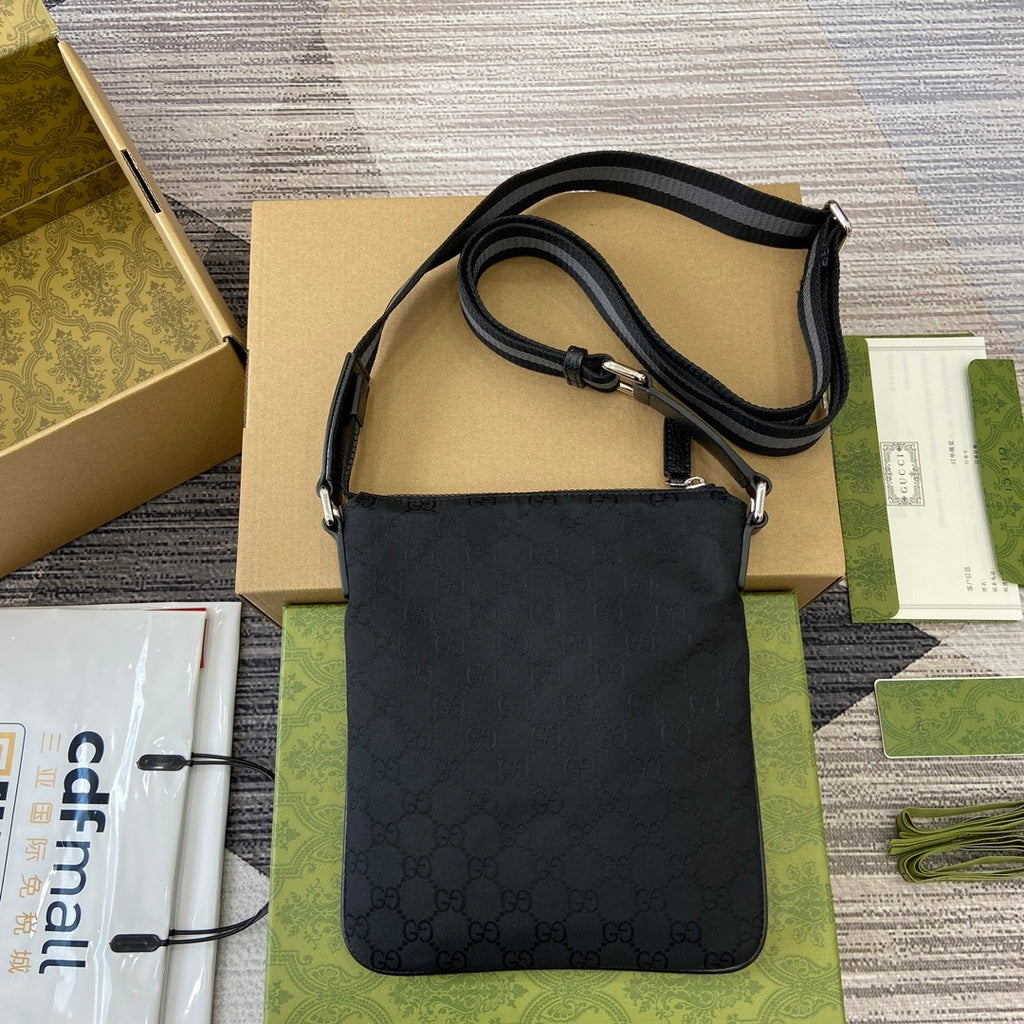 GUCCI MESSENGER BAG