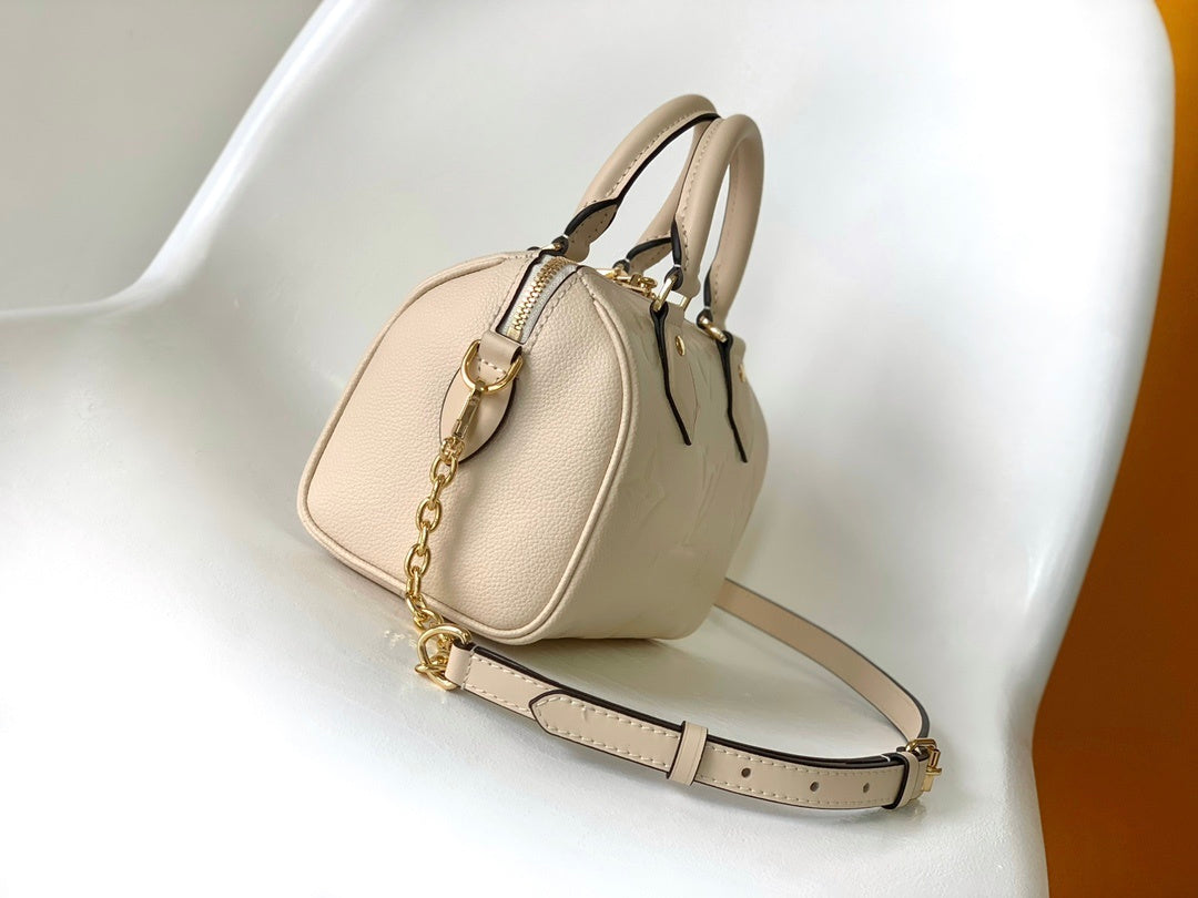 LV WOMENS BAG