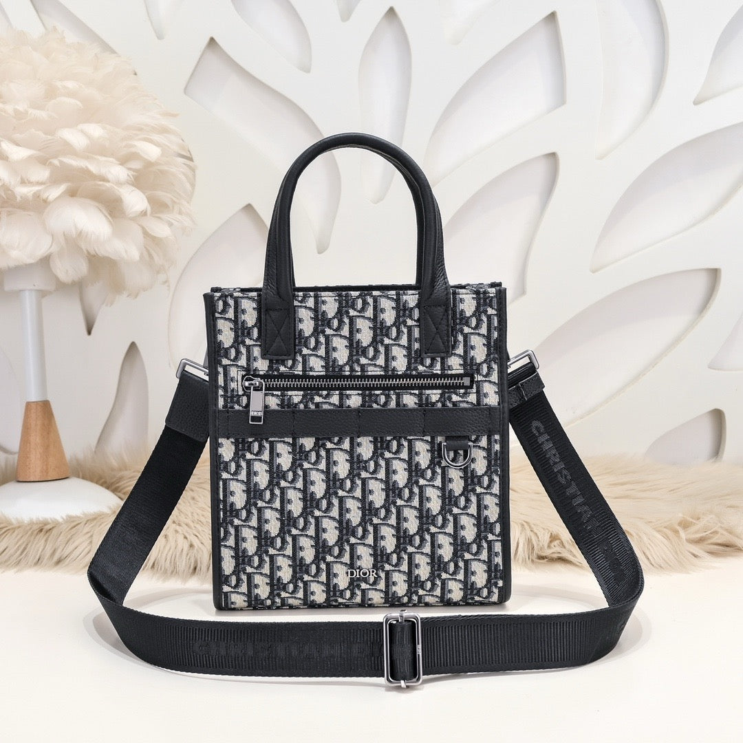 DIOR MESSENGER BAG